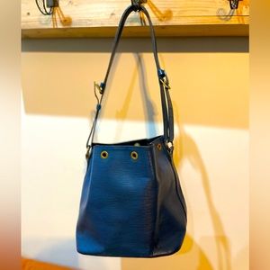 LV BLUE EPI NOE BUCKET BAG- 💯 Authentic FINAL MARKDOWN PRICE FIRM!